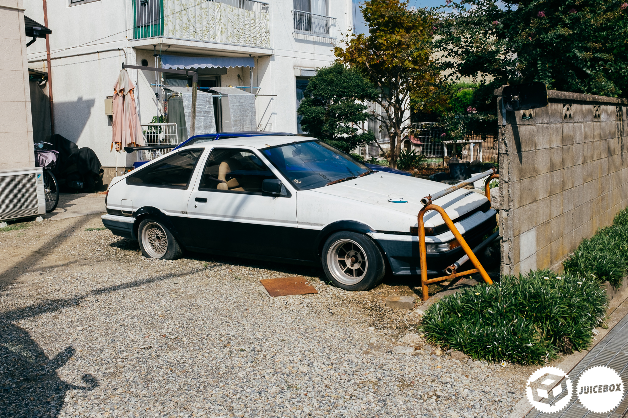 Japan in a Van – Abandoned AE86’s and Impulse Garage